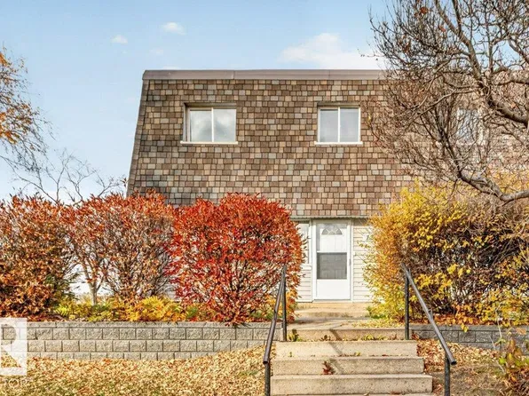 123 Village On The Grn NW, Edmonton, AB T5A 1H2
