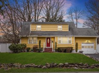 19 Mallory Rd, Spring Valley, NY 10977