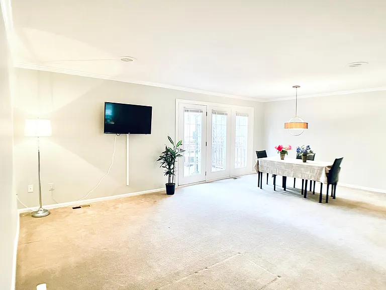 3903 Clares Ct — Photo 8