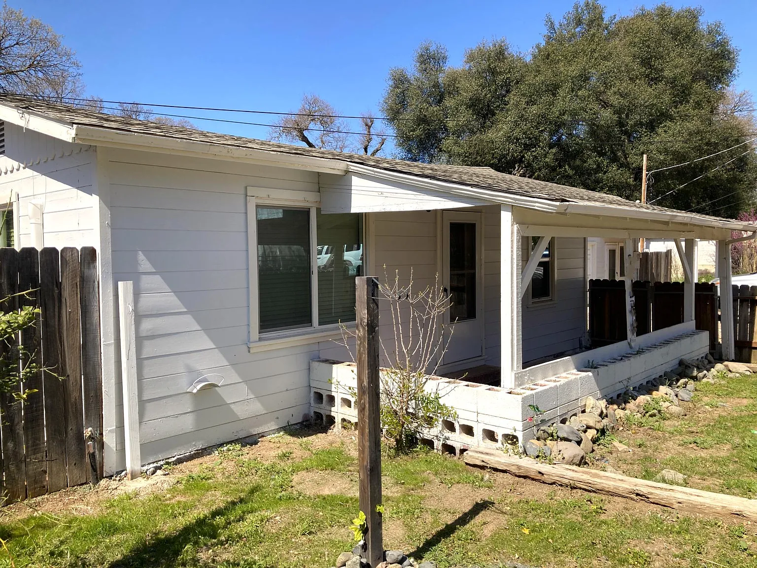Grey Ave, Clearlake — Photo 2