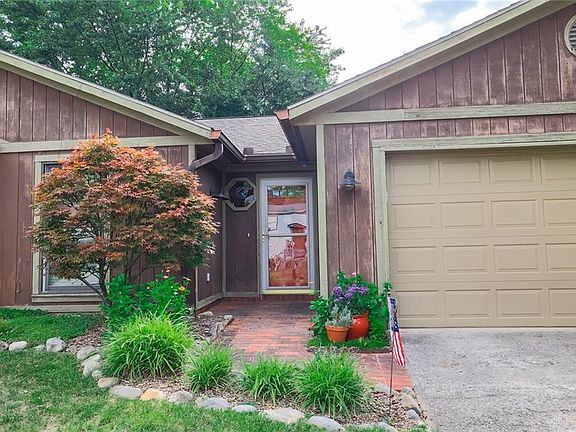 5th image of 1032 Wilhelmina Dr