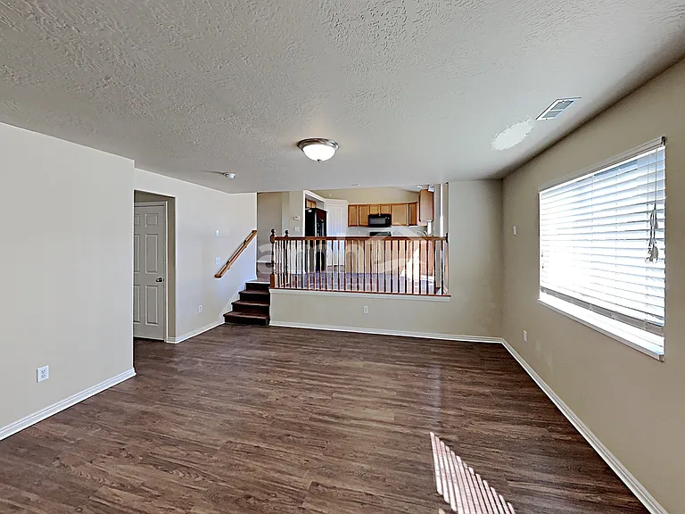 726 N Fox Hollow Dr — Photo 8