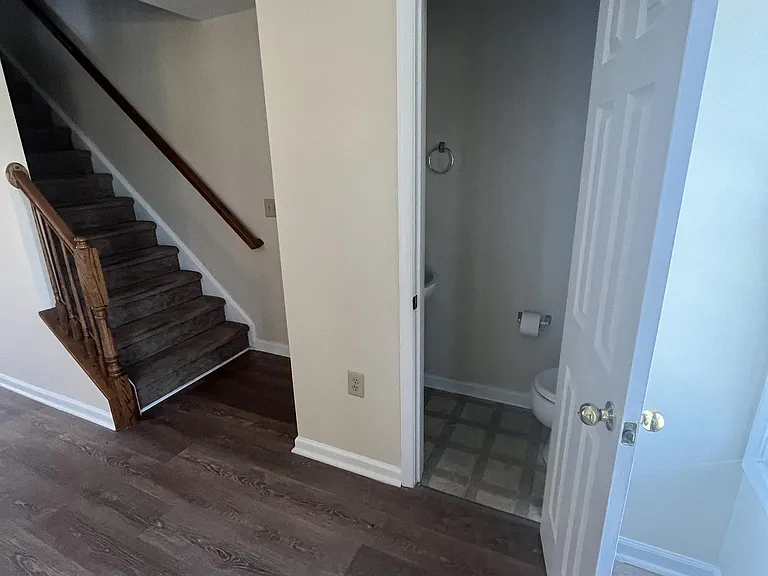 118 Myatt Ct — Photo 7