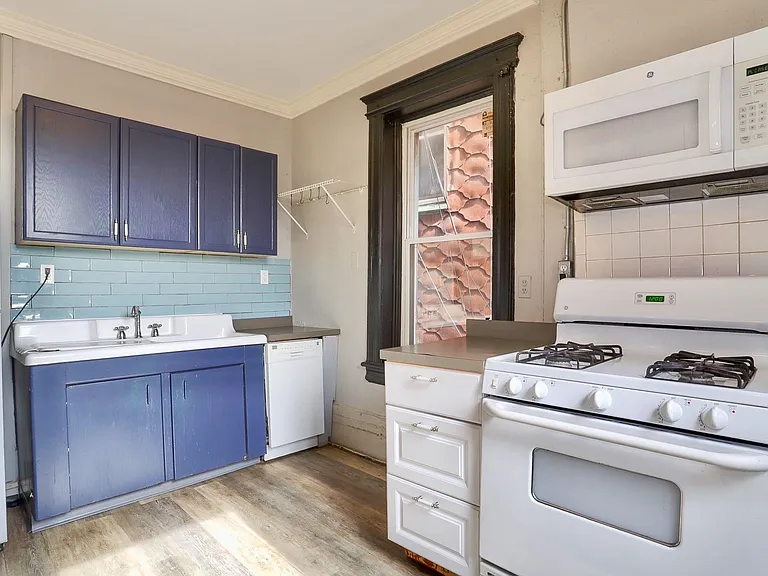 388 Baldwin Ave #2 — Photo 5