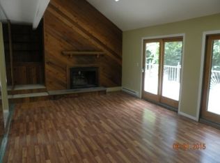 530 Limecrest Rd, Newton, NJ 07860