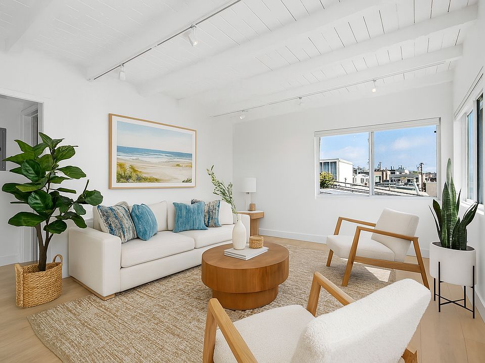 Furniture is Virtually Staged