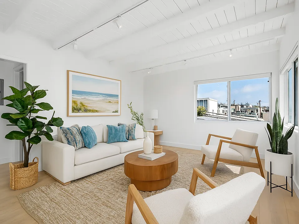 Furniture is Virtually Staged