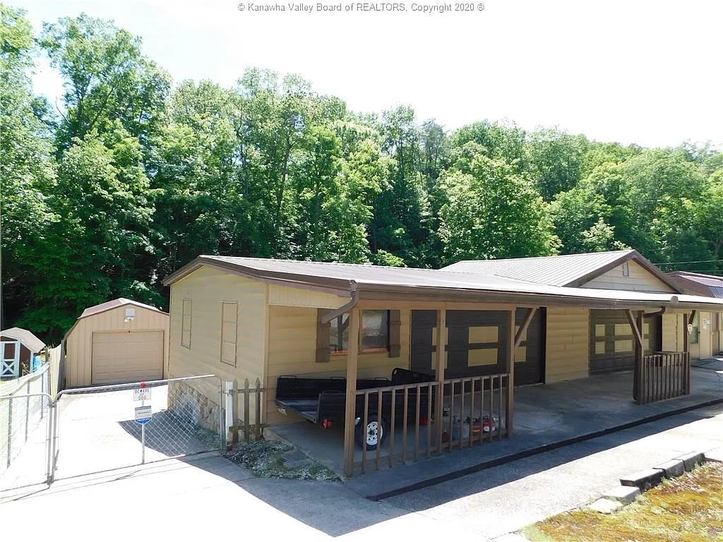 5037 Sandstone Dr photo 1