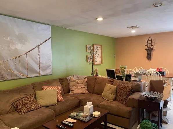 (undisclosed Address), Levittown, NY 11756