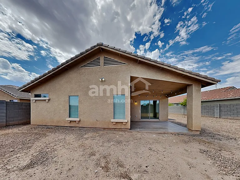 17180 W Port Royale Ln — Photo 21