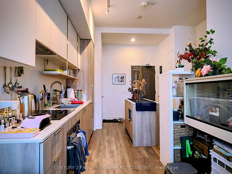 15 Holmes Ave #405 — Photo 4