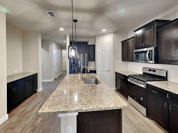 3rd image of 2532 Emerald Springs Dr