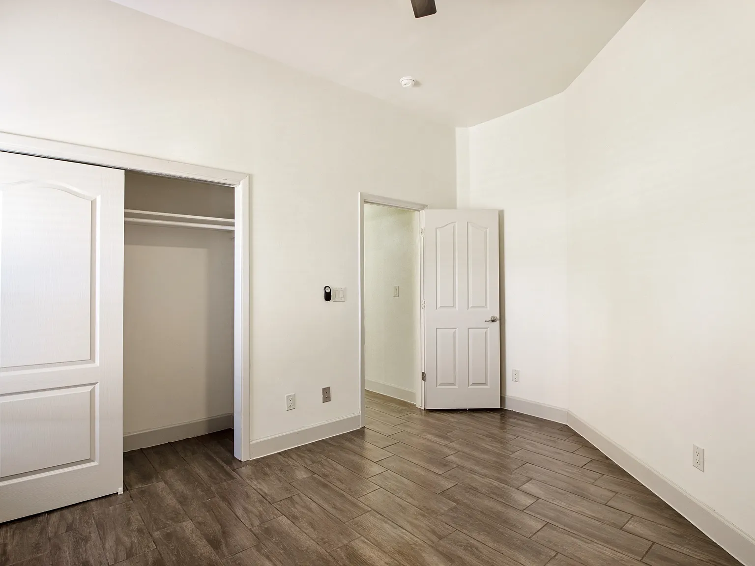 1000 Jasmine Drive - 1 — Photo 3