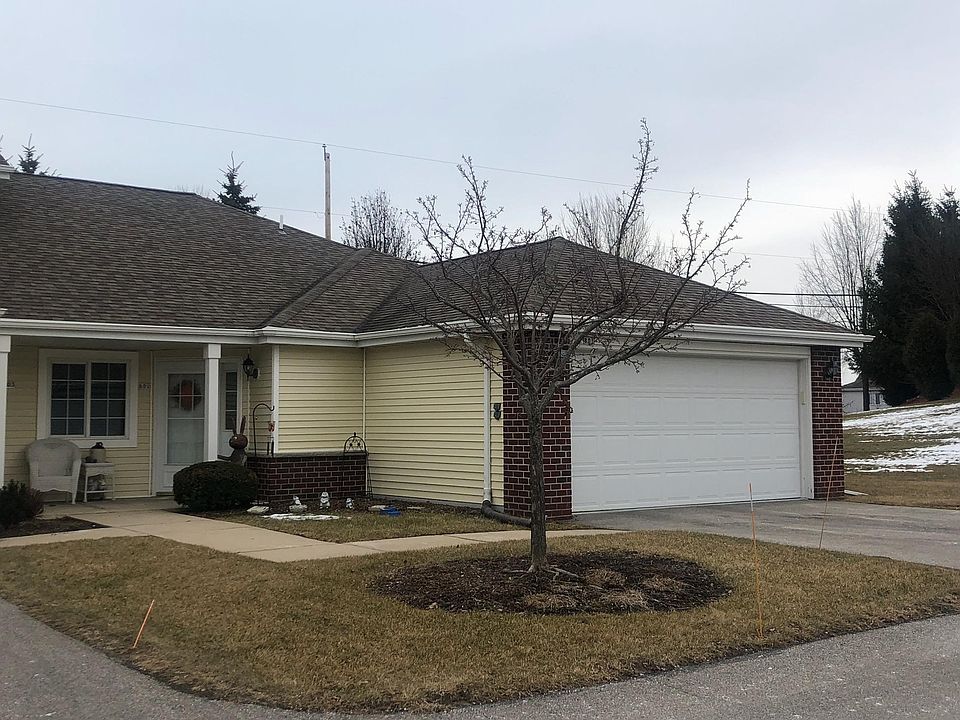1st image of 801 Cumberland Ln