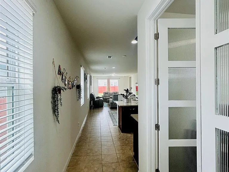 428 Gaida Loop — Photo 9