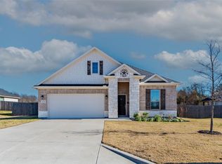 423 Mesa Dr, Lone Oak, TX 75453