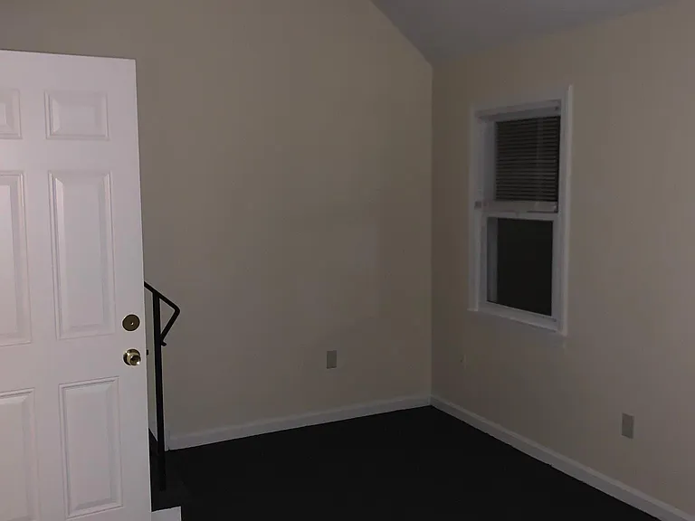 107 University Ave #1 — Photo 6