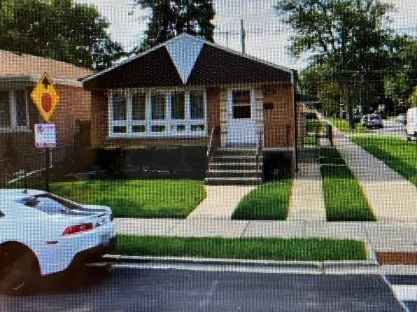 5925 W 55th St, Chicago, IL 60638