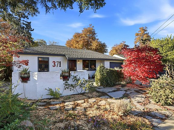 2nd image of 371 Orchard Ave