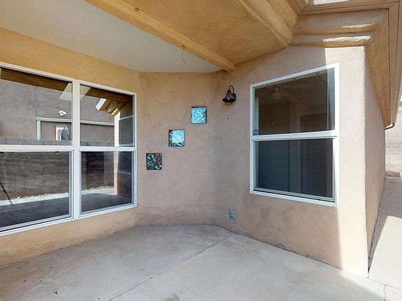 2nd image of 8208 Calle Avion NE