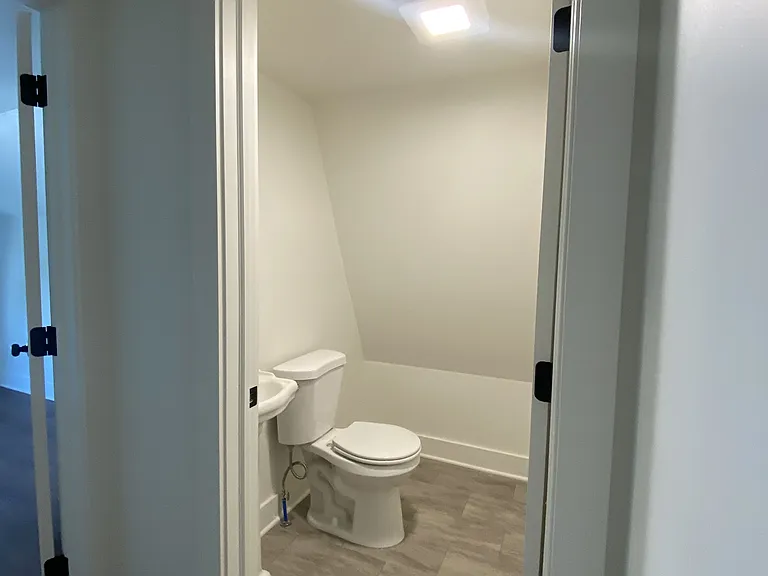 27 W Ferdinand St — Photo 31