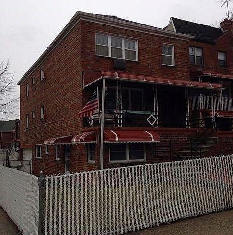 1st image of 1292 Waring Ave