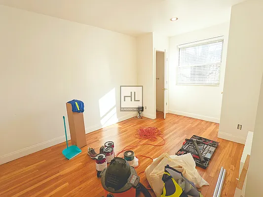 Rented by Highline Residential | media 4