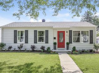 289 Navajo Trl, Buffalo Grove, IL 60089