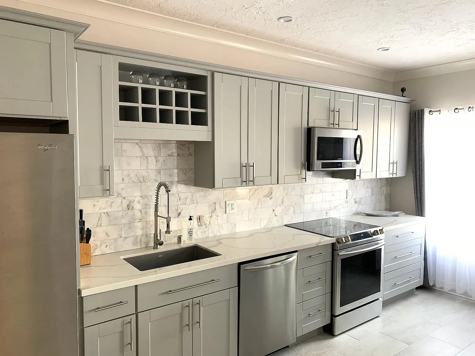 2 bed, 1170 sqft, $3,275 — Photo 2