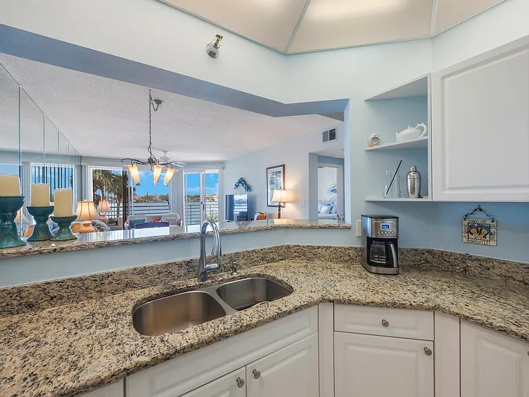 8020 Sailboat Key Blvd S #105 — Photo 6