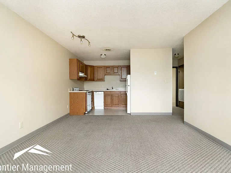 Anderson Village — Photo 14