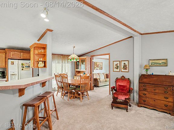 5th image of 115 Riverview Dr