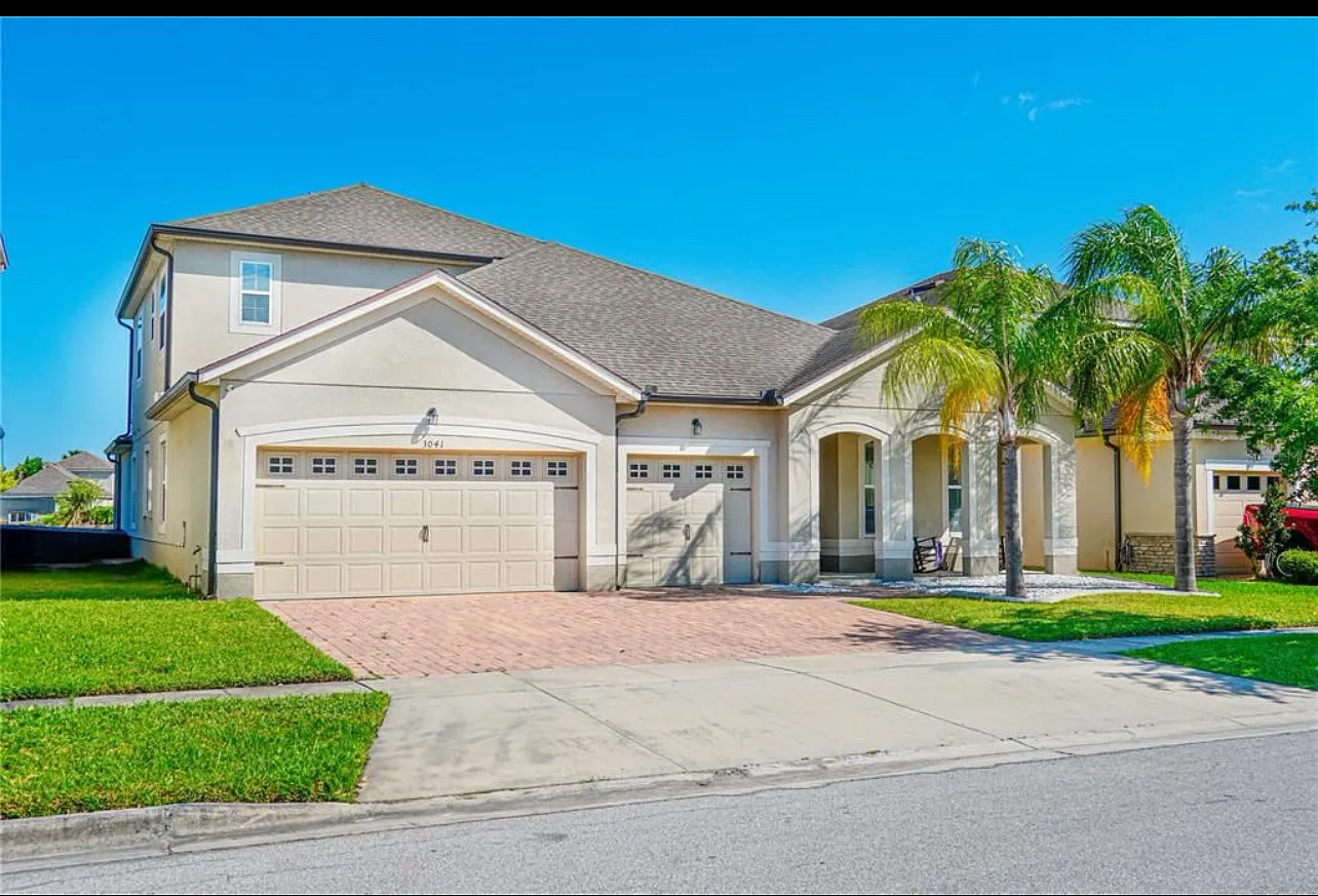 5 bed, 3187 sqft, $3,950 — Photo 1