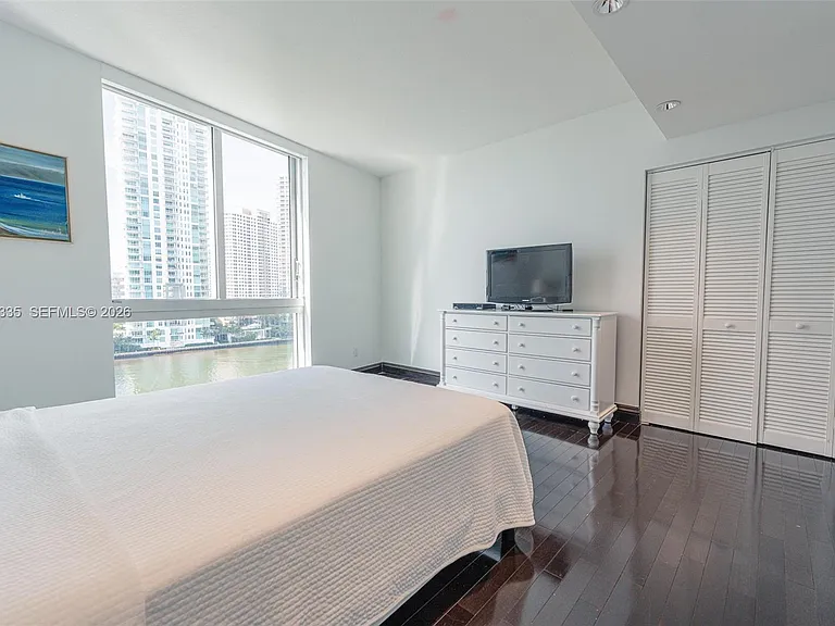 335 Biscayne Blvd #1009 — Photo 27