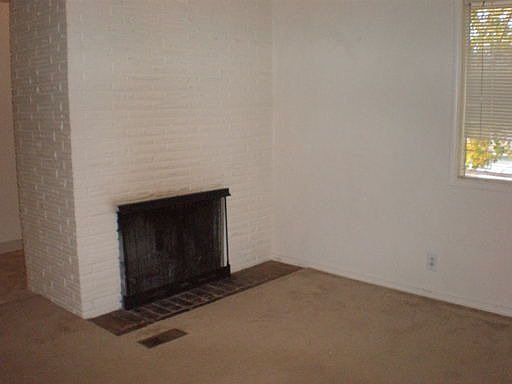 2nd image of 2715 Jefferson St