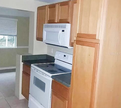 2nd image of 11031 Hassle Ave