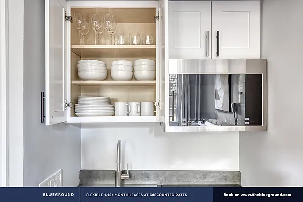 Rented by The Blueground | media 15