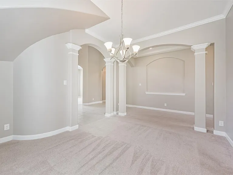 13915 Foyt Dr — Photo 4