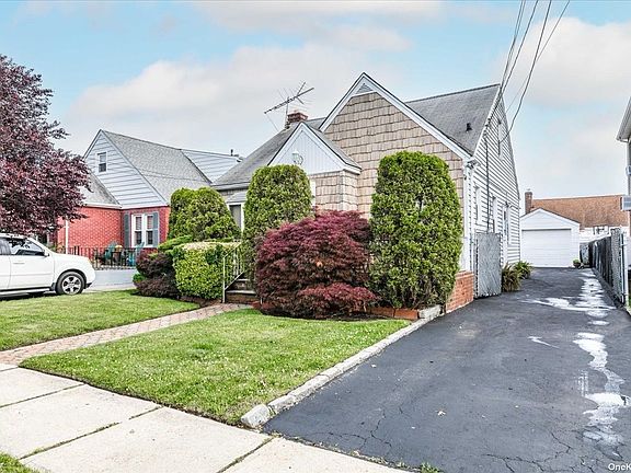 2nd image of 973 Cloud Ave
