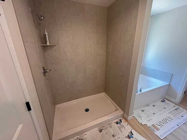 664 W Brook Hollow Rd — Photo 12
