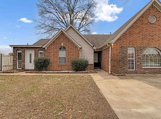 755 N Perkins Rd, Memphis, TN 38122