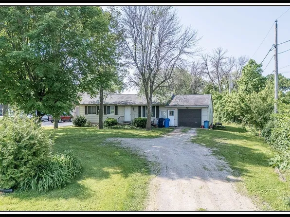 5621 County Rd S, Oshkosh, WI 54904