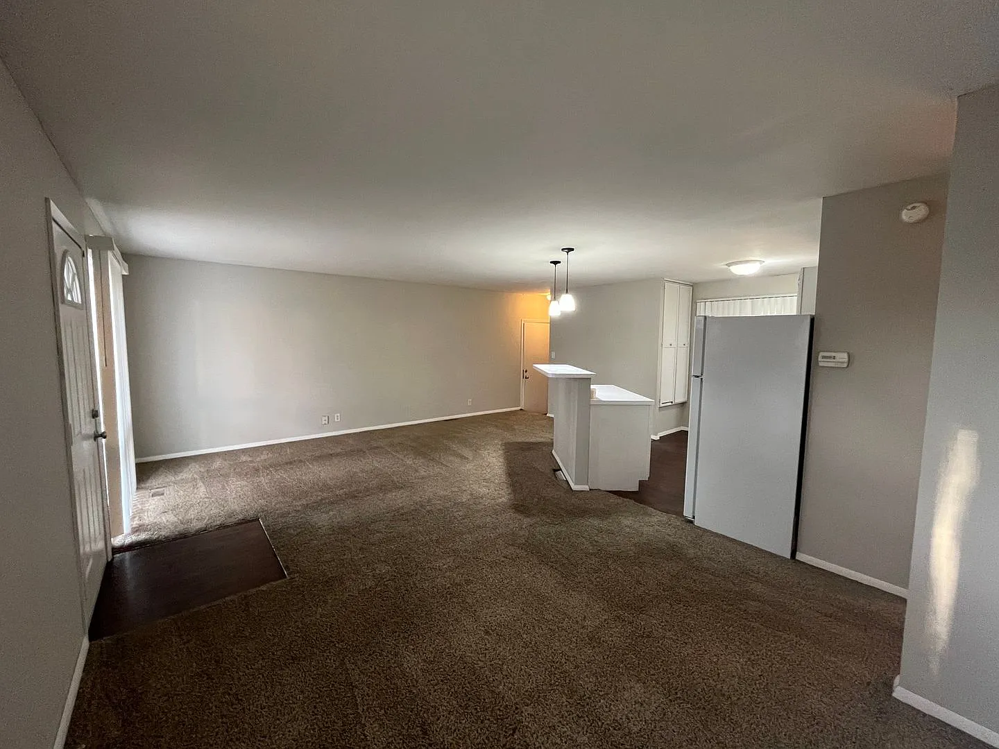 5044 Martin 4bed/2bath — Photo 4