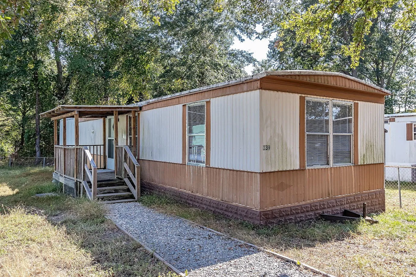 2 bed, $750 — Photo 1