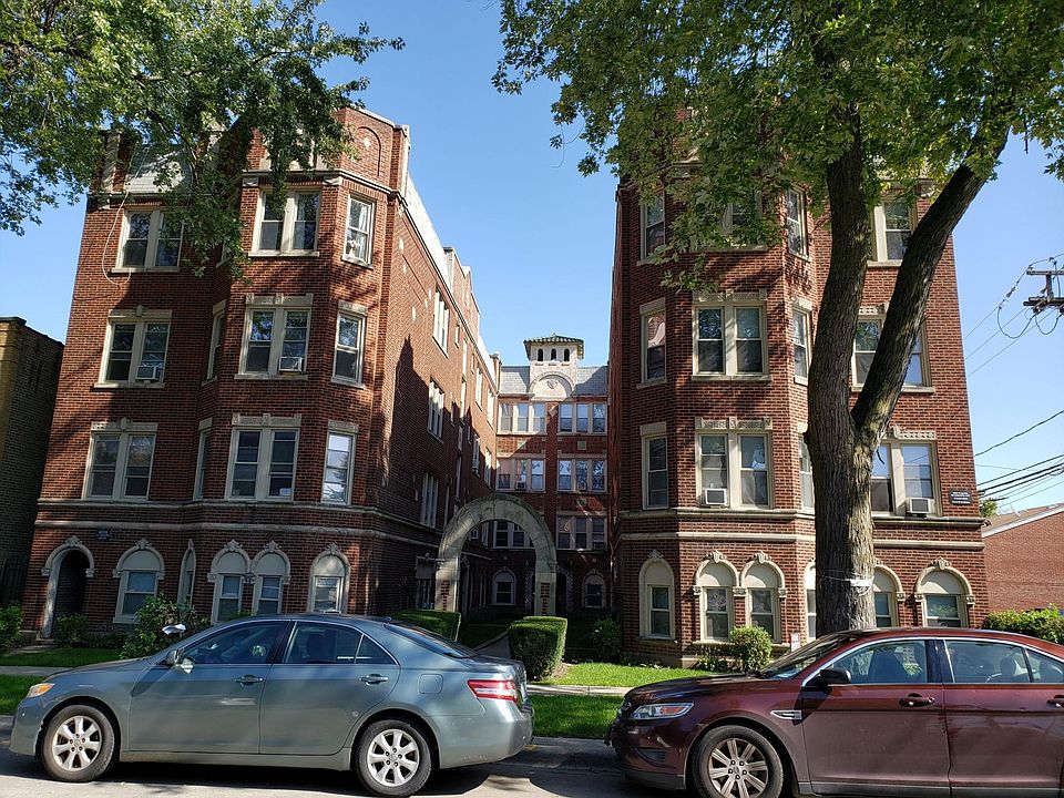 1st image of 6419 N Albany Ave APT 3W