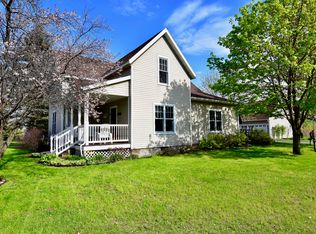 24097 3rd St, Trempealeau, WI 54661