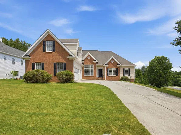 642 Aya Cir, Loganville, GA 30052