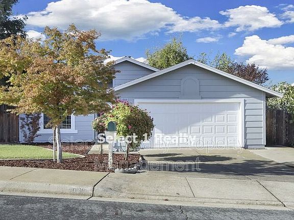 2nd image of 4066 S Royal Links Cir
