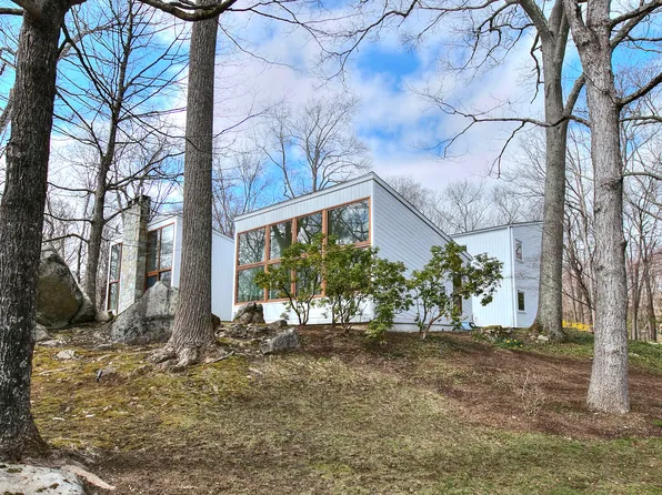 112 Birch Hill Rd, Weston, CT 06883