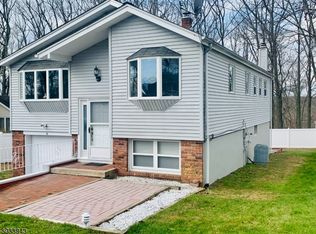 4 Leo Ave, Stanhope, NJ